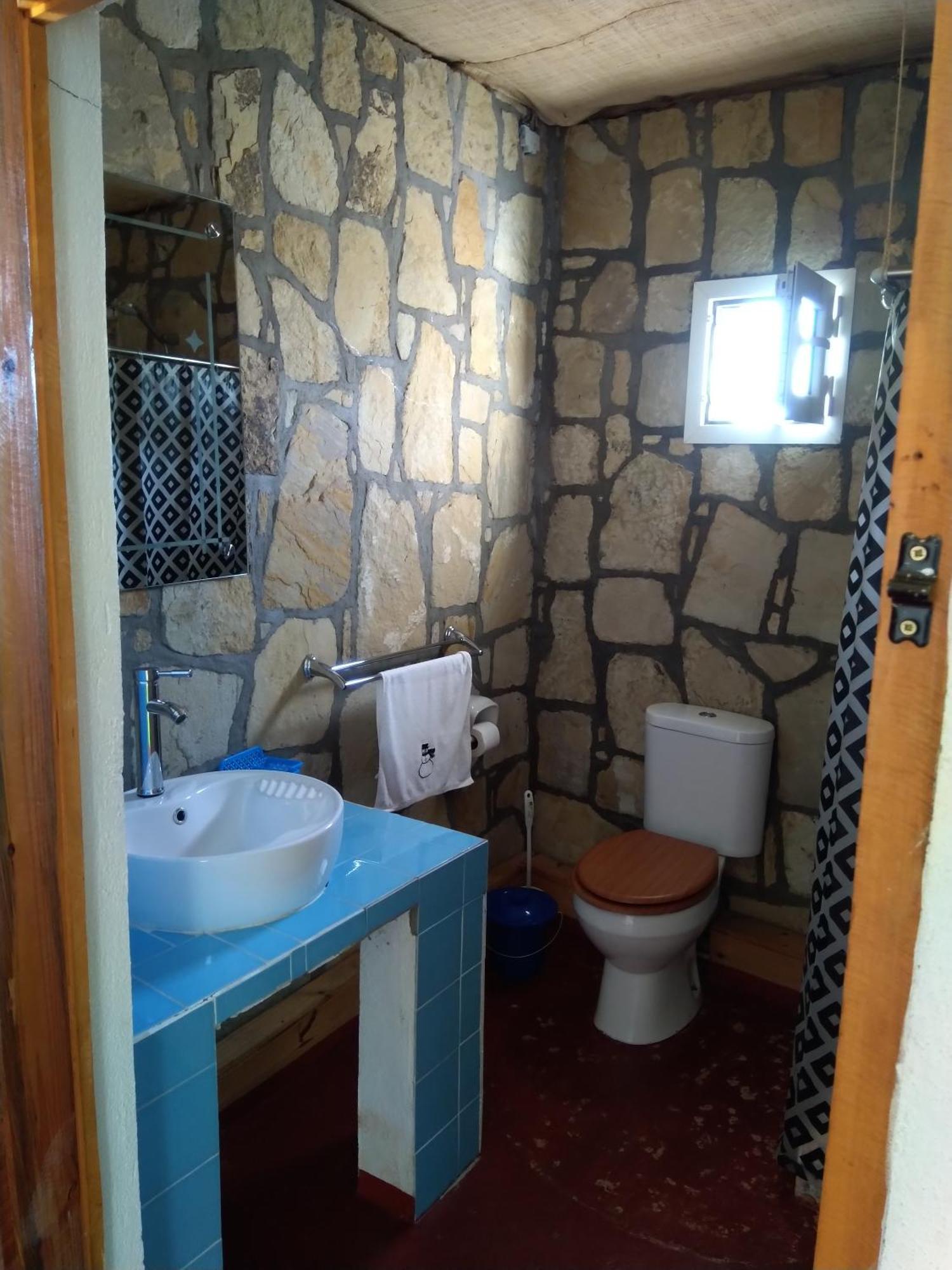 Chambre D'Hote Ristorante Pizzeria Liberta Ranohira Экстерьер фото